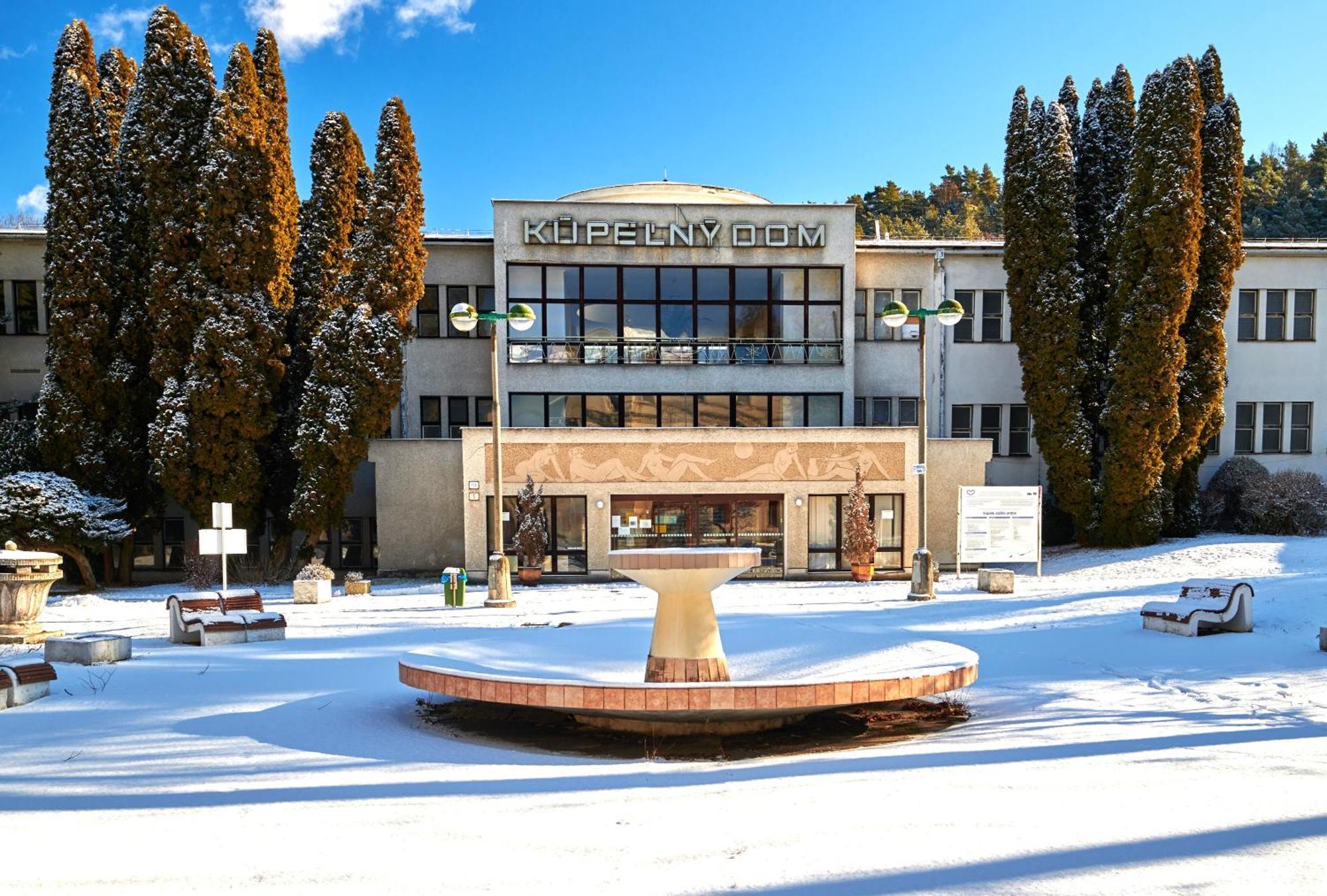 Hotel Palace - Kupele Sliac Exterior photo