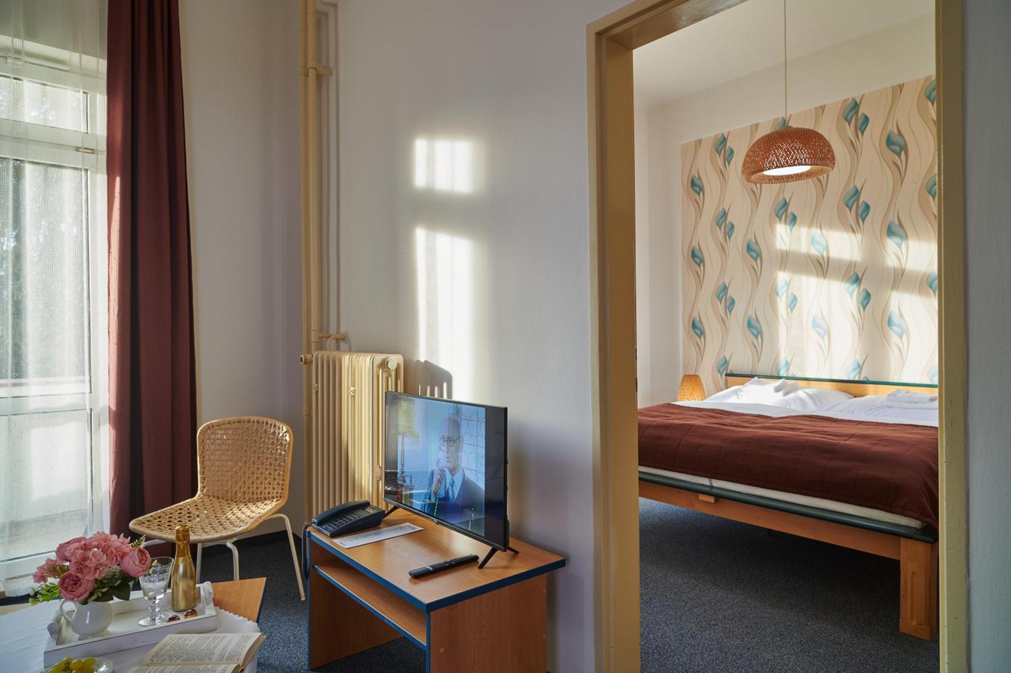 Hotel Palace - Kupele Sliac Exterior photo